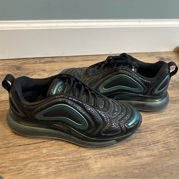 Shoes Nike Air Max 720 - Picture 2 of 7